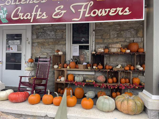 Collene's Crafts-N-Flowers