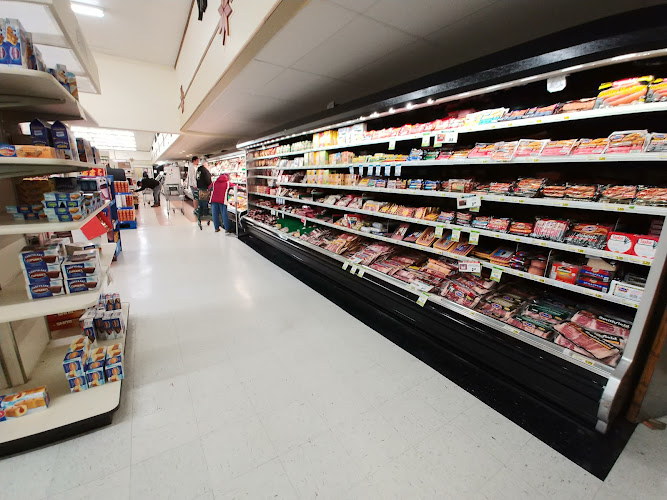 Radcliffe's Great Valu Market