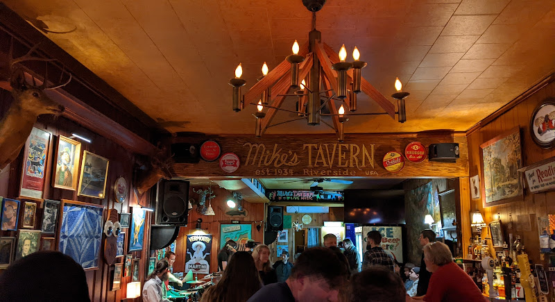 Mike's Tavern