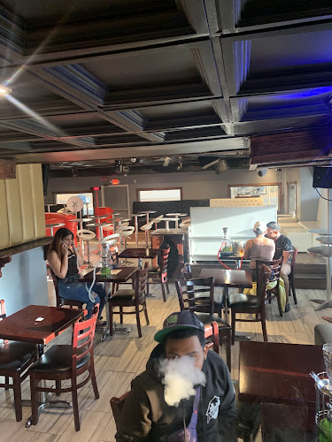 Platinum Cafe & Lounge