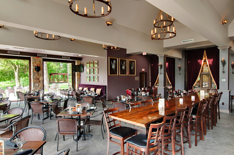 Stokesay Castle & The Knight's Pub