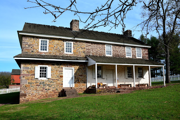 Daniel Boone Homestead logo